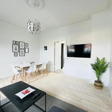 Appartamento Aday - Beautiful 2 Bedrooms In The Heart Of Frederikshavn